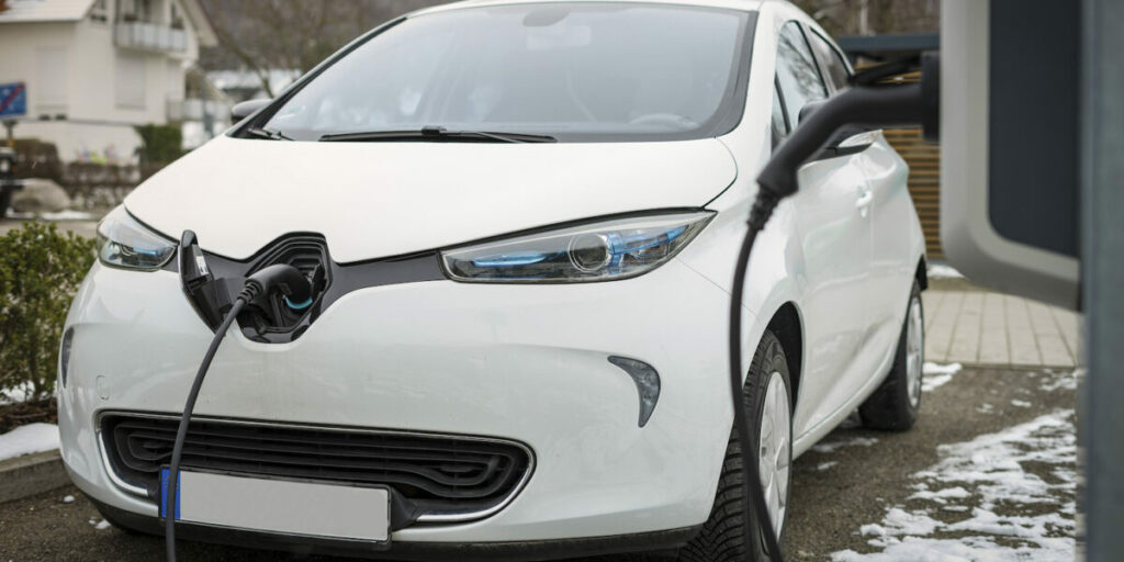 Elektroauto, Laden