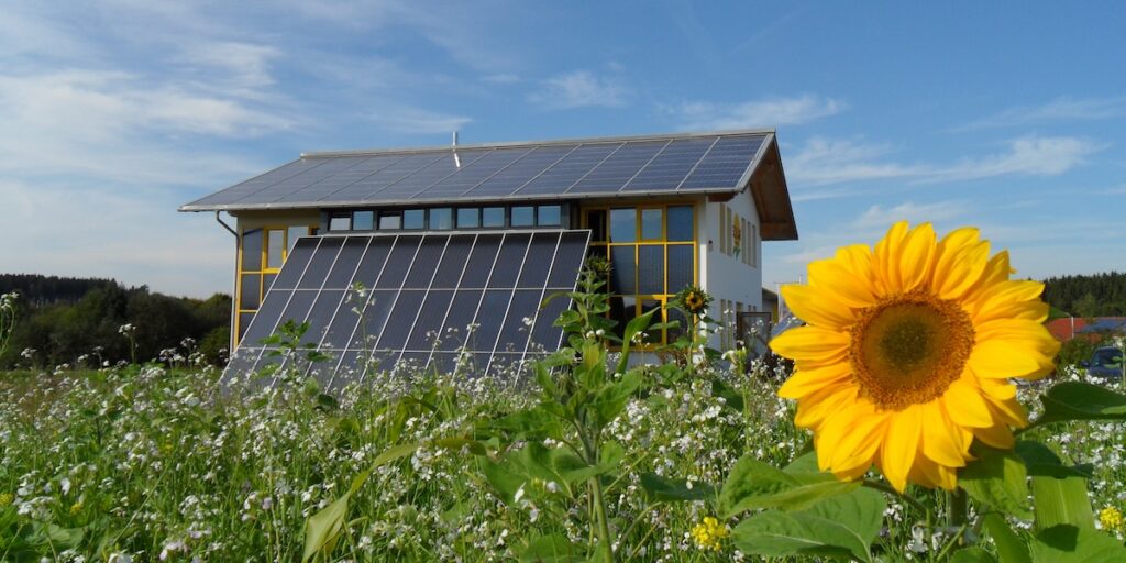 Solar-Partner Süd, Firmengebäude