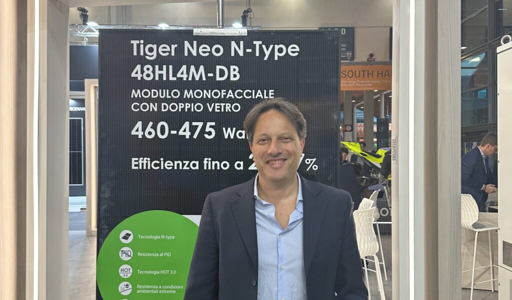 Felice Lucia, Country Manager Italien bei Jinko Power, auf der KEY Expo 2025