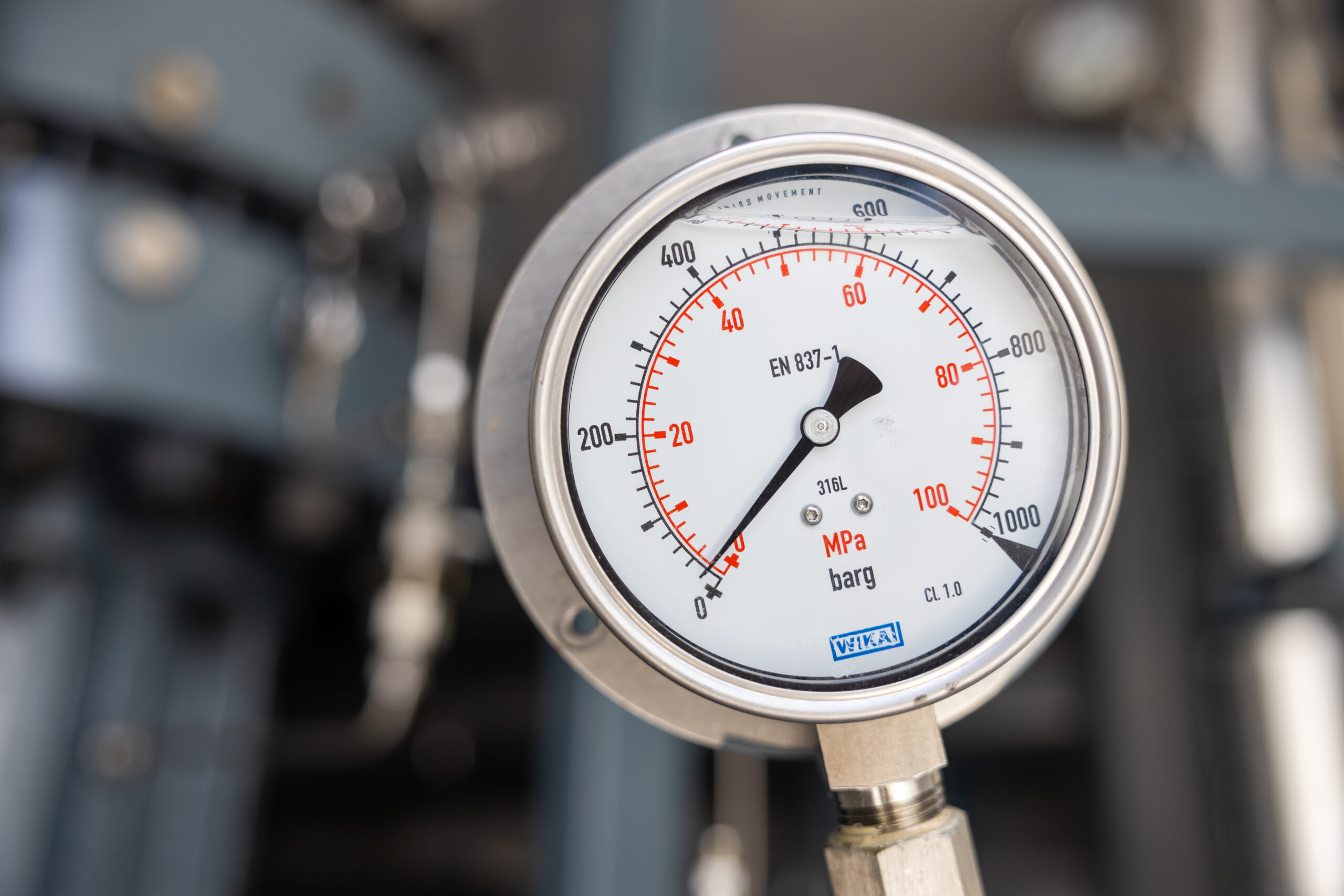 Monatliches Energiemarkt-Update: Märkte bleiben angespannt, da Störungen im Nahen Osten das Angebot verknappen - pv magazine Deutschland