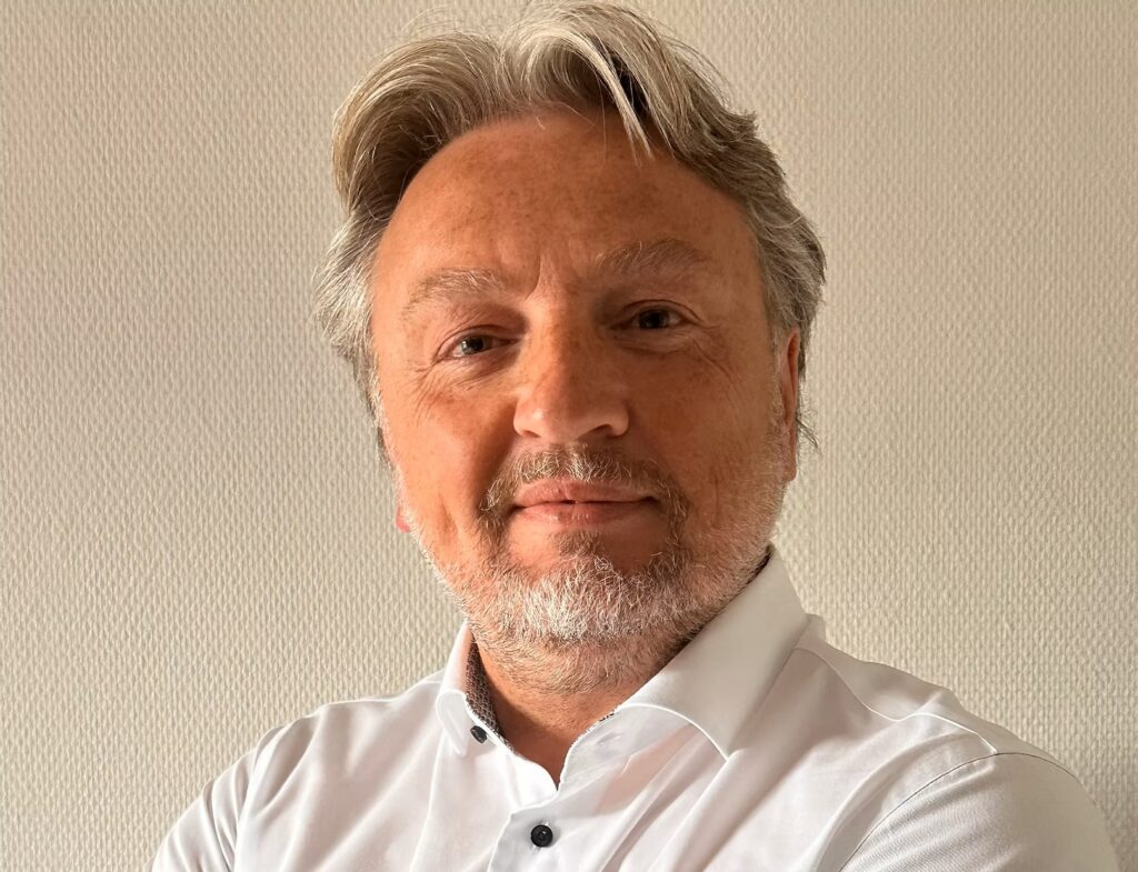 Jan Willem Zwang, Strategy