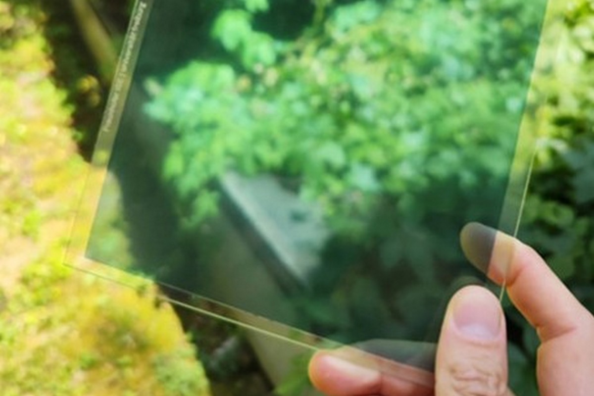 Fraunhofer-ISE-Forscher entwickeln mit Partnern halbtransparente organische Photovoltaik-Module mit neun Prozent Wirkungsgrad