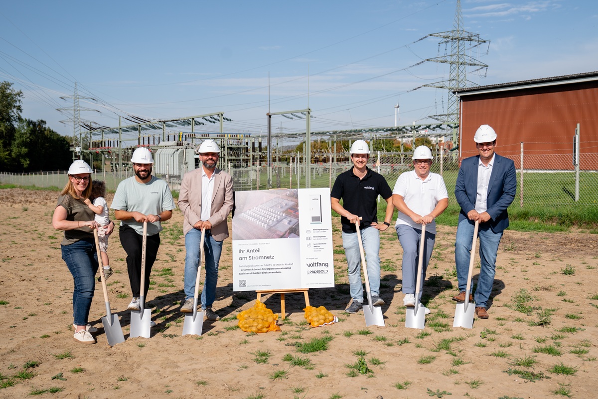 Der Batteriespeicherpark Alsdorf West soll aus 50 baugleichen Einheiten mit jeweils 100 Kilowatt Leistung und 261 Kilowattstunden Kapazität bestehen.