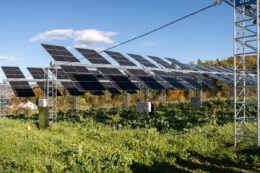 Agri-PV, Anlage auf dem ZHAW Campus Grüental in Wädenswil (Schweiz)