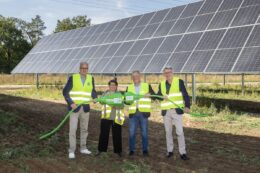 Eröffnung Agri-PV Schönefeld (bei Berlin); Heiko Lübke, Commerz Real; Katrin Stary, Berliner Stadtgüter; Stefan Spork, GOLDBECK SOLAR; Dominique Candrian, Elysium