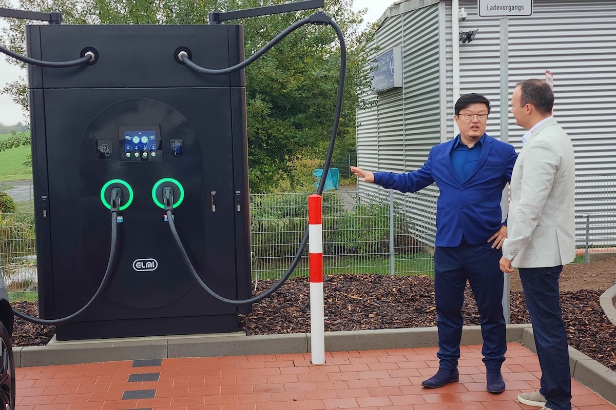 Elmi, Schnelllader, integrierter Batteriespeicher, James Xu