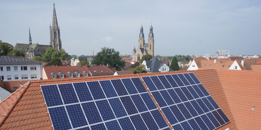 Verbundprojekt für die Teilnahme kleiner Photovoltaik-Anlagen am  Regelenergiemarkt gestartet – pv magazine Deutschland