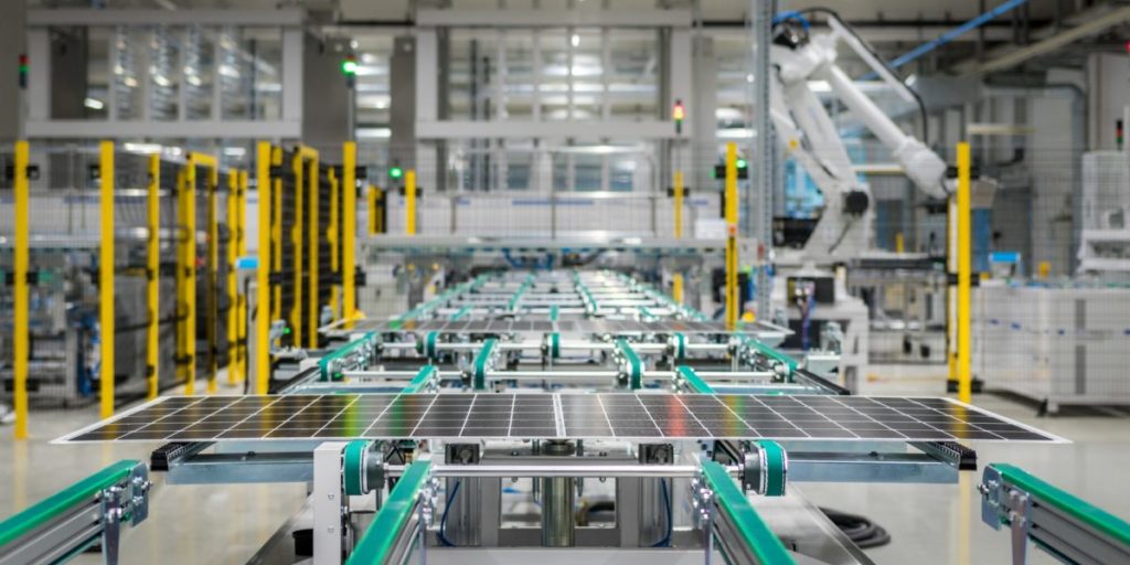 Modulproduktion von Heckert Solar in Thüringen