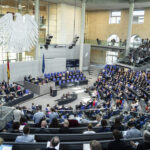 Bundeskanzler Olaf Scholz, SPD, spricht während der Haushaltsdebatte im Plenarsaal des Deutschen Bundestages im Reichstagsgebäude, September 2023