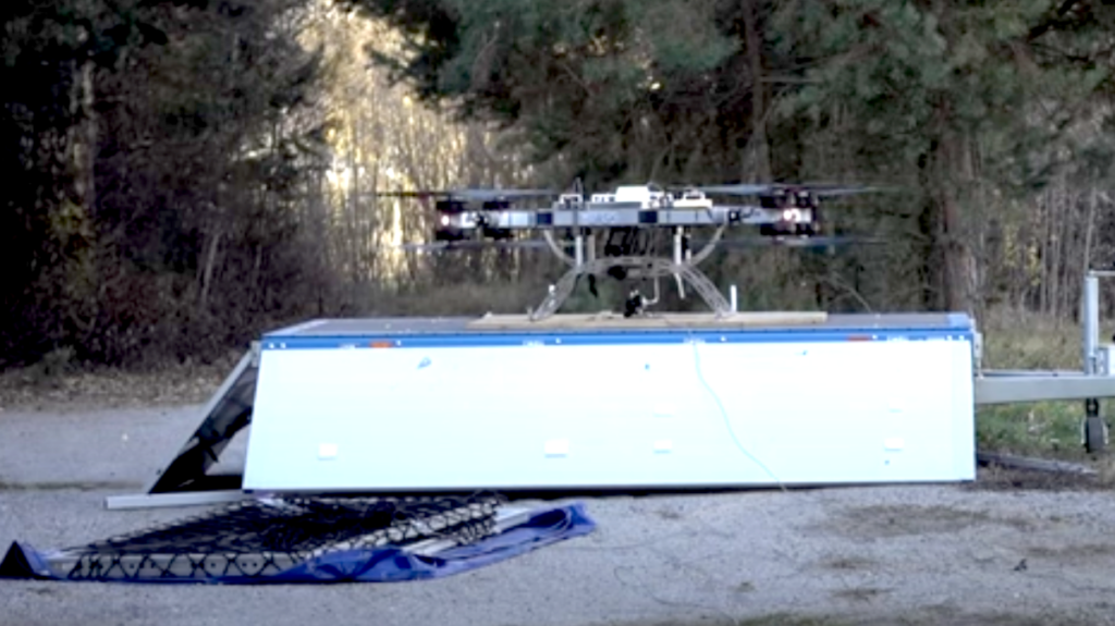 Drohne, Solarmodule, Transport, Flying Basket