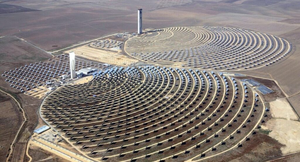 Solarwärmekraftwerk, PS10, Planta Solar 10, Solarturmkraftwerk, Sanlúcar la Mayor bei Sevilla, Andalusien, Spanien, Heliostate