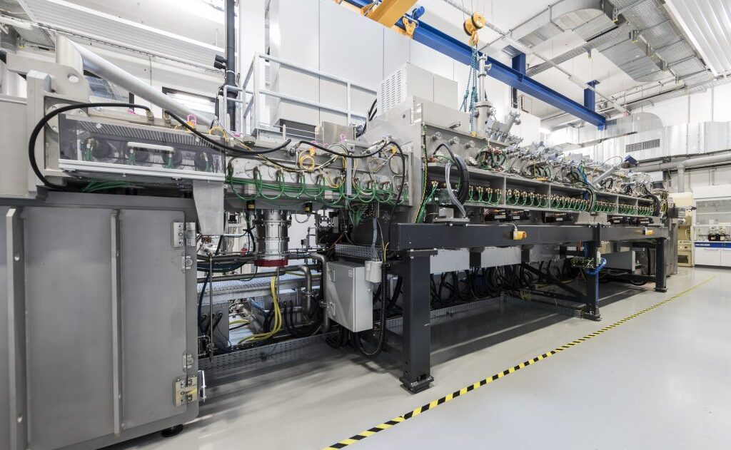 ZSW, Pressefoto „ZSW und First Solar gehen strategische Forschungspartnerschaft zur Dünnschicht-Photovoltaik ein“