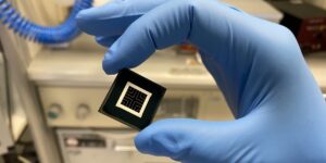 Fraunhofer ISE, Perowskit-Silizium-Tandemsolarzelle, 31,6 Prozent, 1 Quadratzentimeter