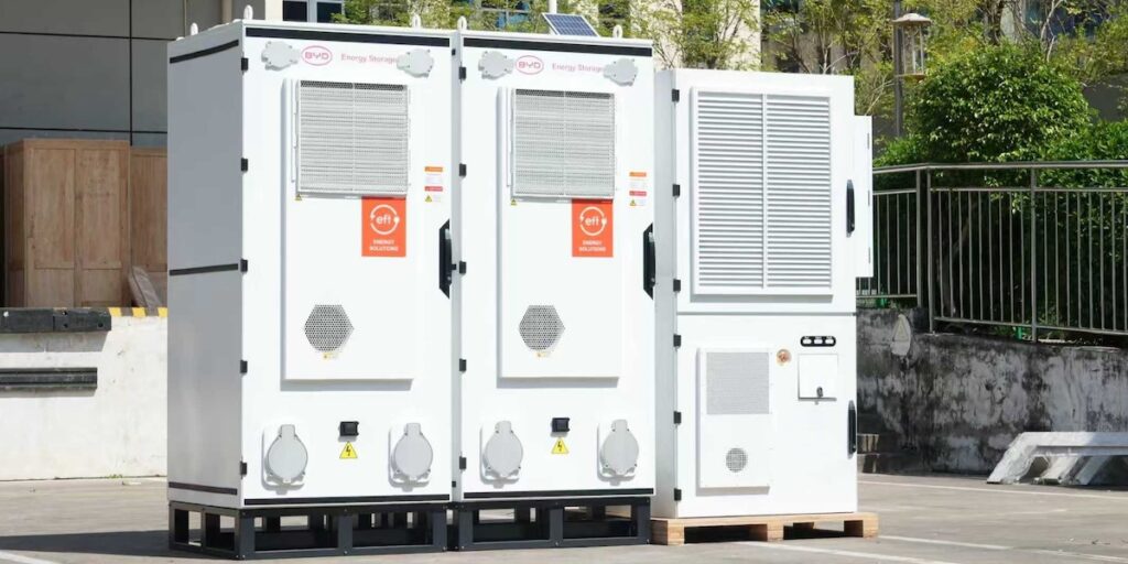 EFT Energy Solutions, INDUSTRIAL FLEX, standardisierte C&I-Speicherlösung