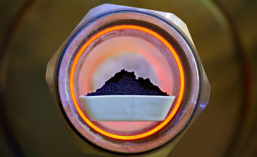 Präparation einer Nickel/Natriumchlorid-Kathode.