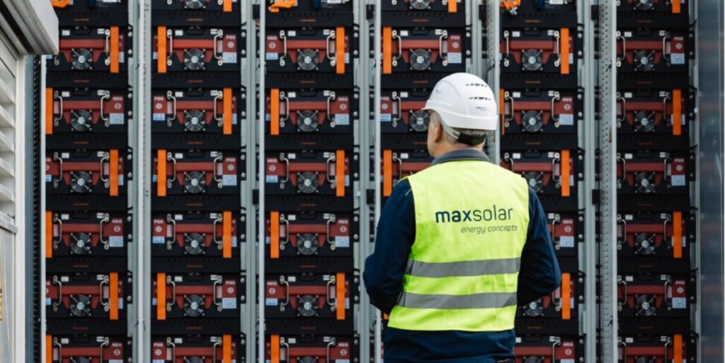 Maxsolar, Großspeicher, Netzdienlichkeit, Betrieb