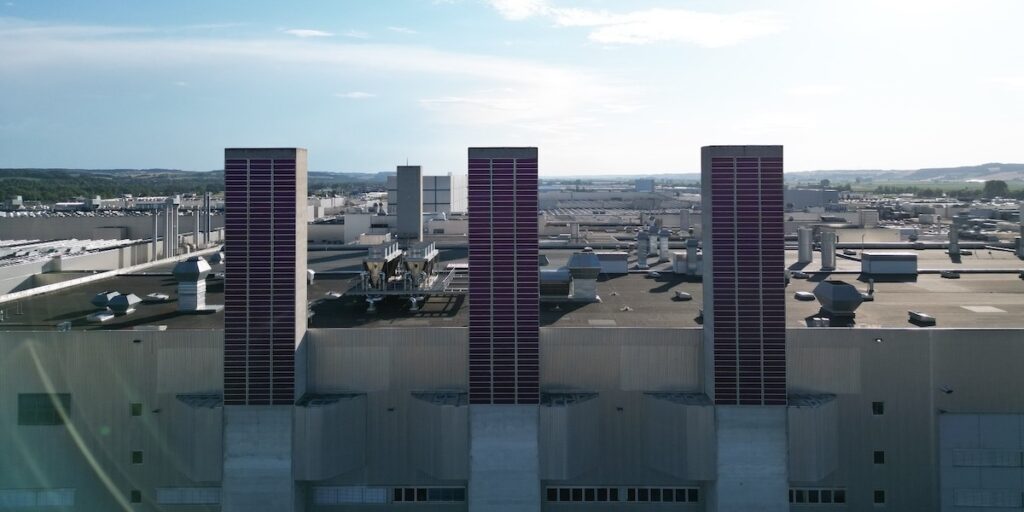 Heliatek, HeliaSol, BMW, Dingolfing, BIPV, OPV