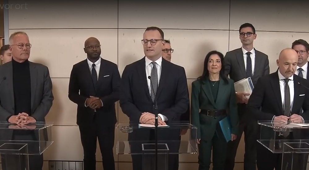 Gebäudemodernisierungsgesetz, Pressekonferenz, Matthias Miersch (SPD), Jens Spahn (CDU), Alexander Hoffmann (CSU, (Hintergrund: Katherina Reiche)