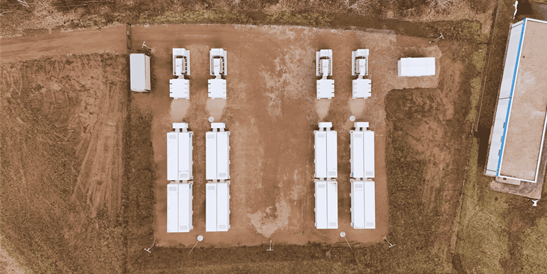 Luftaufnahme eines Speichers von Terralayr