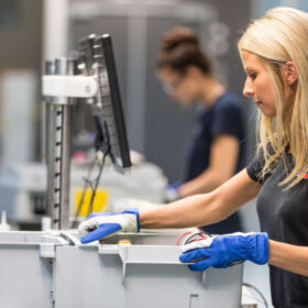 SMA, Produktion, Wechselrichter, Deutschland