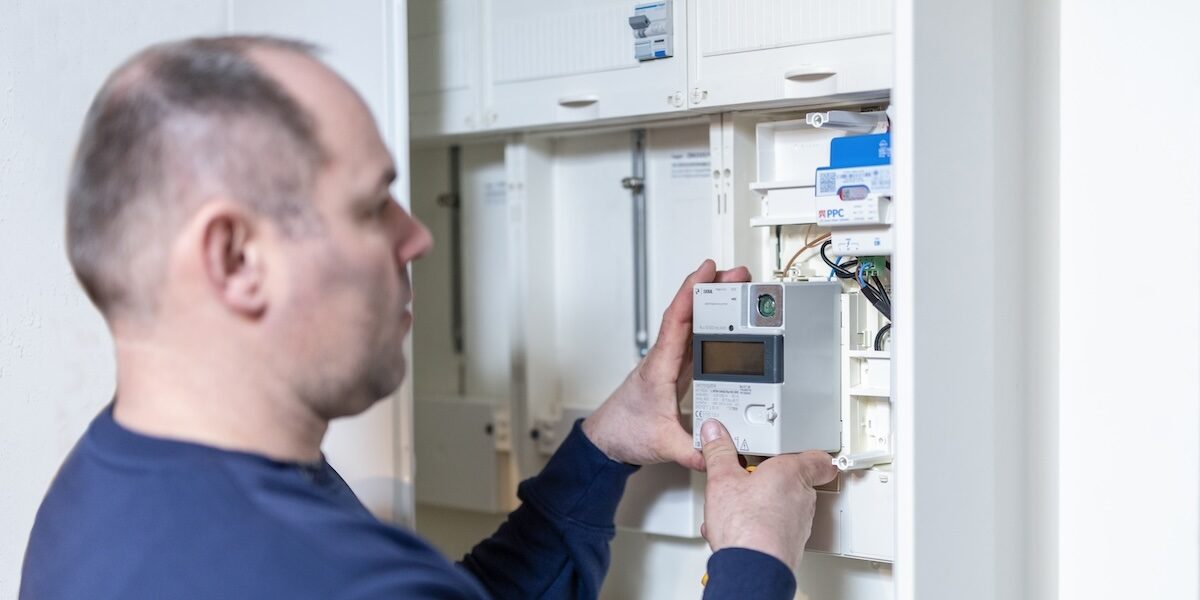 LEW Verteilnetz (LVN) bei einer Kundin in der Nähe von Augsburg, 1. Million Smart Meter durch Eon installiert