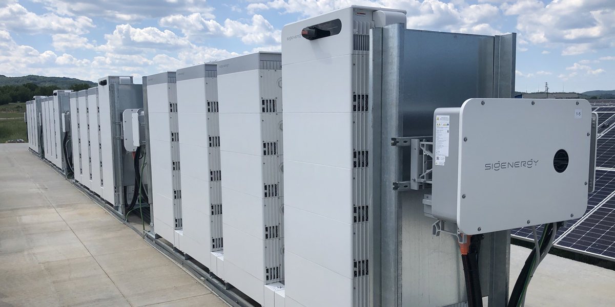 Malko Tarnovo, Bulgarien, Großspeicher in Stapelbauweise von Sigenergy 10MW/20MWh