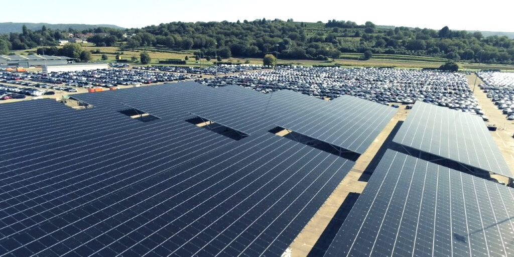Mosolf Gruppe, Parkplatz-Überdachung mit Solarmodulen am Standort Kippenheim